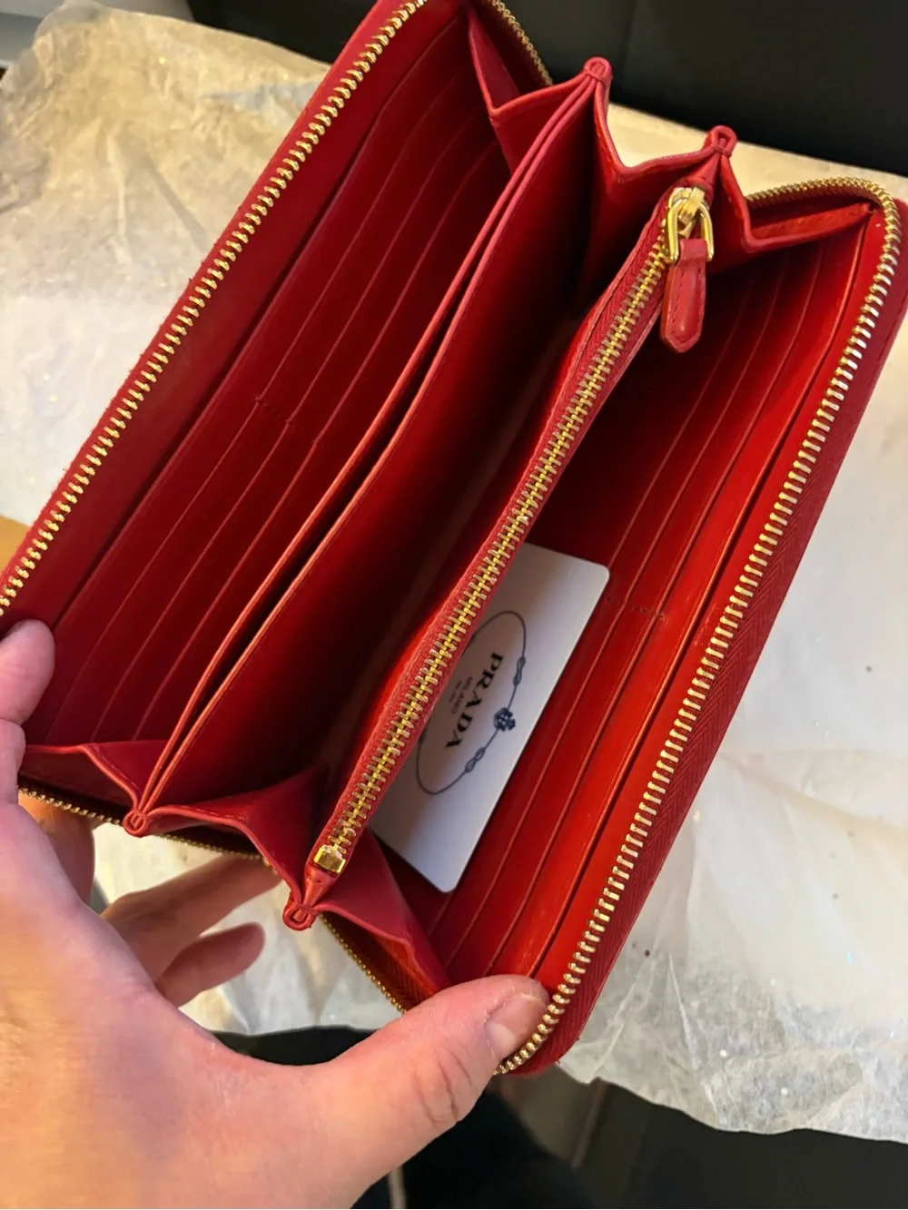 Prada Red Quilted Zip-Around Wallet leather trim with Gold Logo - Picture 3 of 7